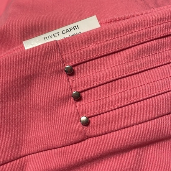 JM Collection Plus Size Tummy Control Pull-on Capri Pants, Created for Macy's - - Picture 2 of 7